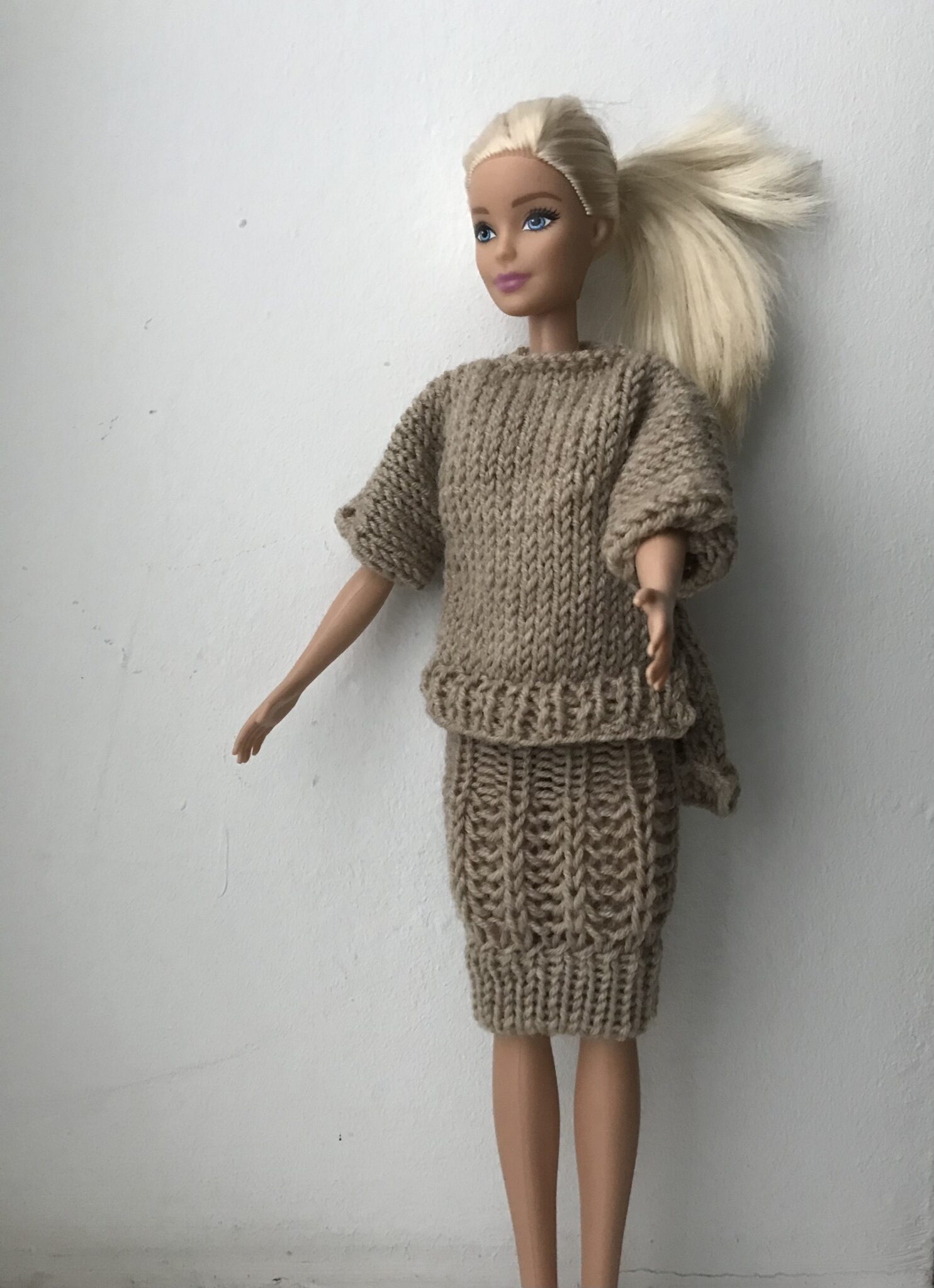 Barbie Kleid gestricktes Barbie Kleid Barbie Kleid in zwei Teilen